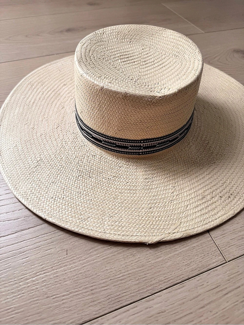 Brixton Straw Wide Brim Hat Size Small Like New